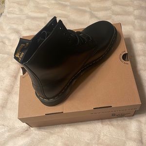 Brand new Doc Martens-black